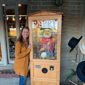 Meet your Posher, Candice